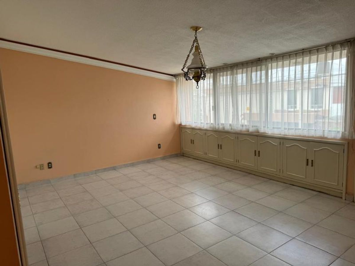 Fotografía de CASA EN VENTA EN LOMAS 4a CERCA DEL JARDIN DE SAN PATRICIO