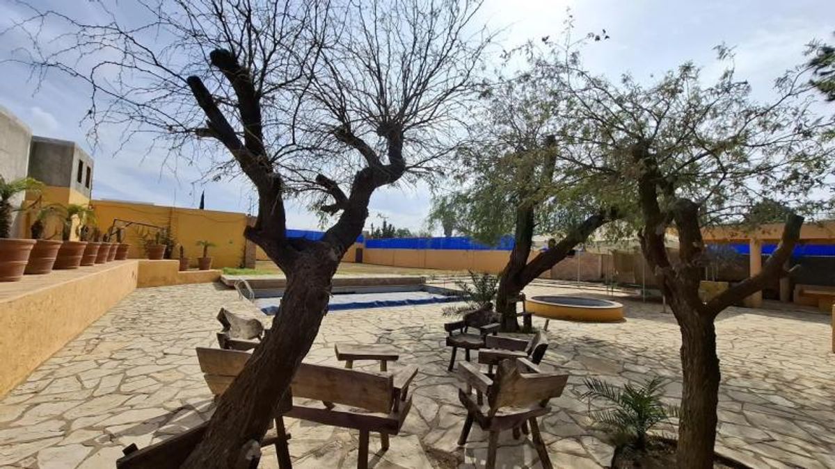 Fotografía de CASA EN VENTA EN REAL DEL POTOSI CON USO DE SUELO COMERCIAL PARA SALON DE FIESTA