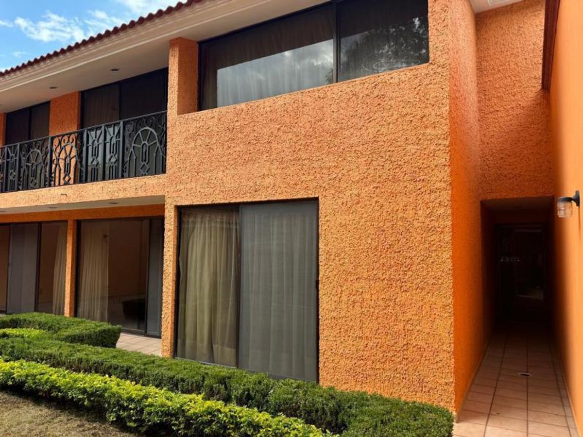 Fotografía de CASA EN VENTA EN LOMAS 4a CERCA DEL JARDIN DE SAN PATRICIO