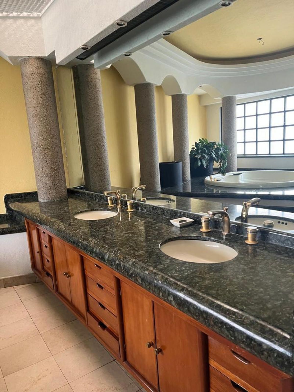 Fotografía de EXCELENTE CASA EN VENTA EN ESQUINA EN COLONIA JARDIN