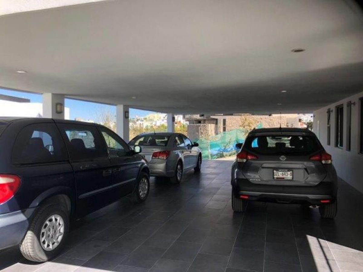 Fotografía de VENTA DE CASA EN CLUB DE GOLF LA LOMA