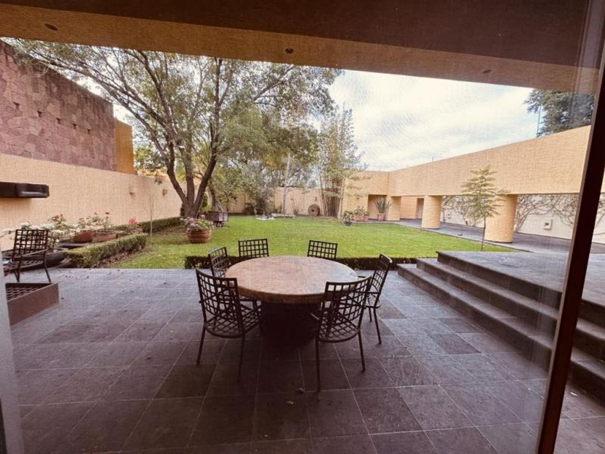 Fotografía de EXCELENTE CASA EN VENTA A UNA CUADRA DEL PARQUE DE MORALES
