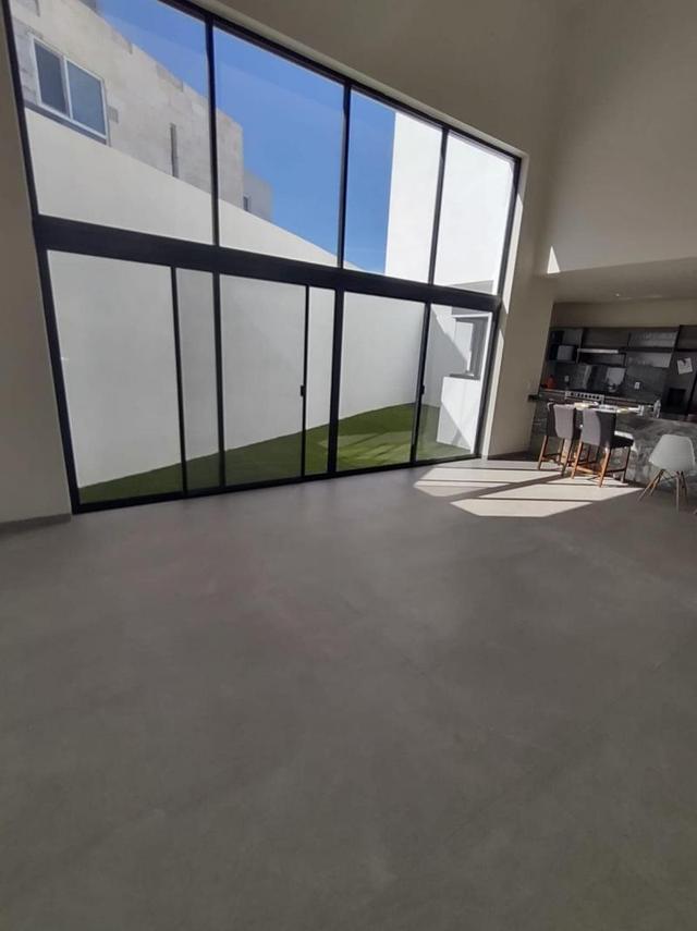Fotografía de CASA EN VENTA EN FRACCIONAMIENTO SIERRAZUL