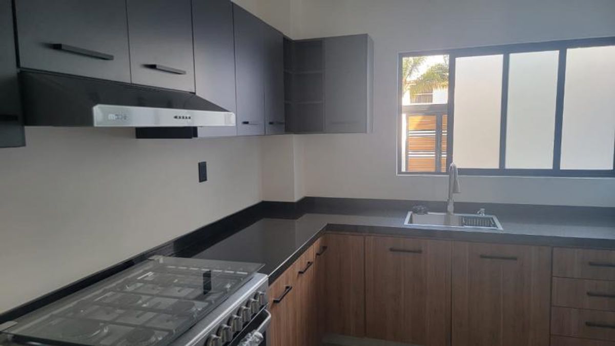 Fotografía de DEPARTAMENTO EN VENTAEN LOMAS 3 SECCION JUNTO AL RAQUET CLUB