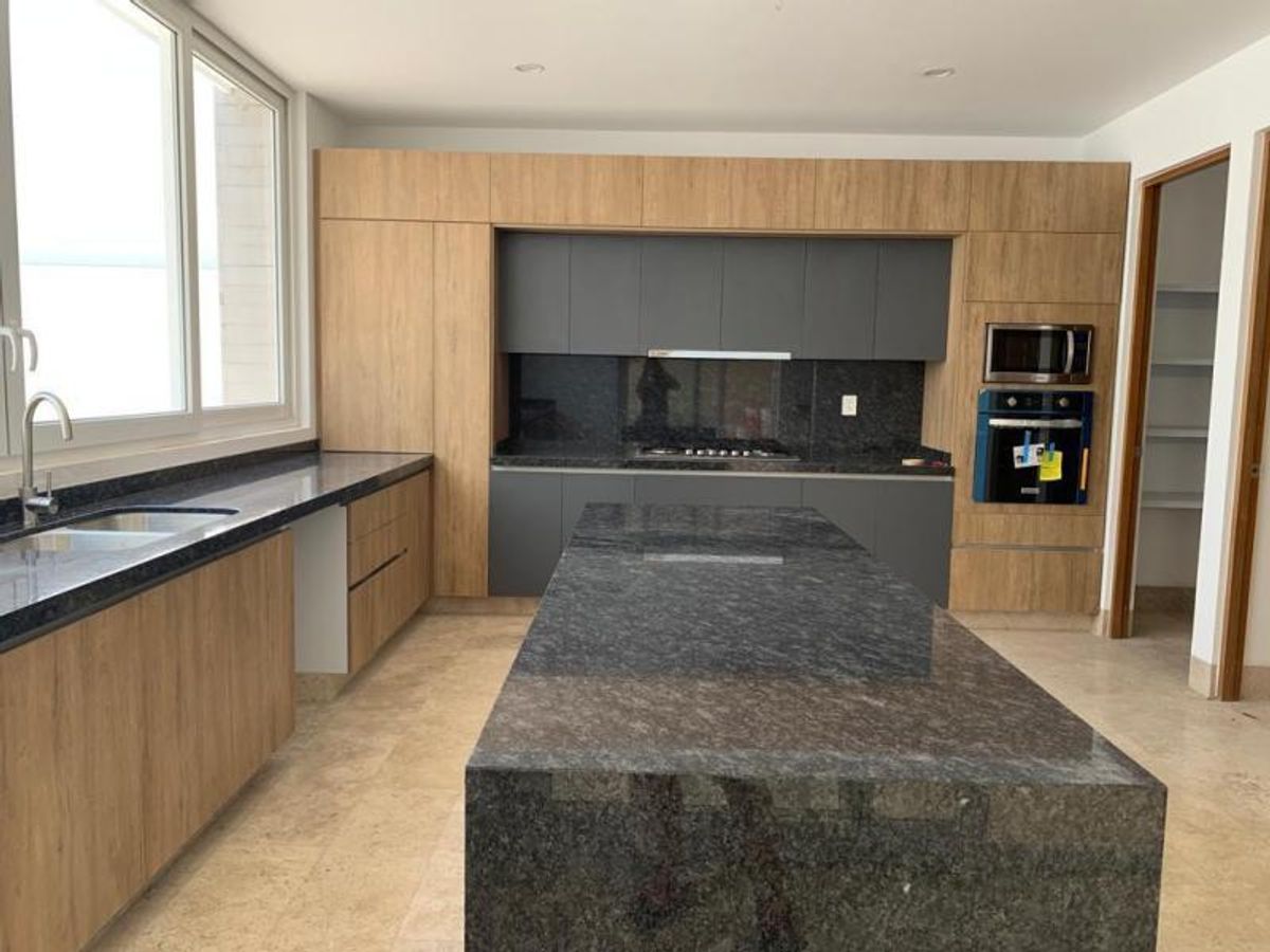 Fotografía de CASA EN VENTA EN CLUB DE GOLF LA LOMA