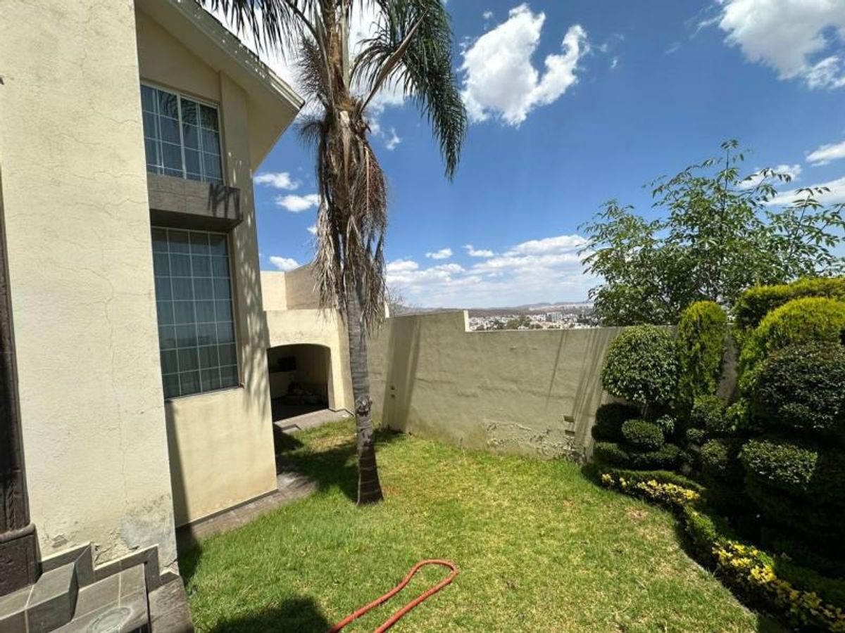 Fotografía de CASA EN LOMAS DEL TEC.