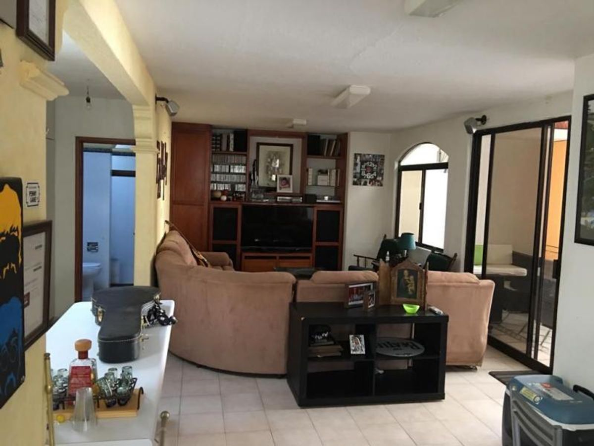 Fotografía de CASA EN VENTA EN PRIVADA HIMALAYA LOMAS 4A SECCION