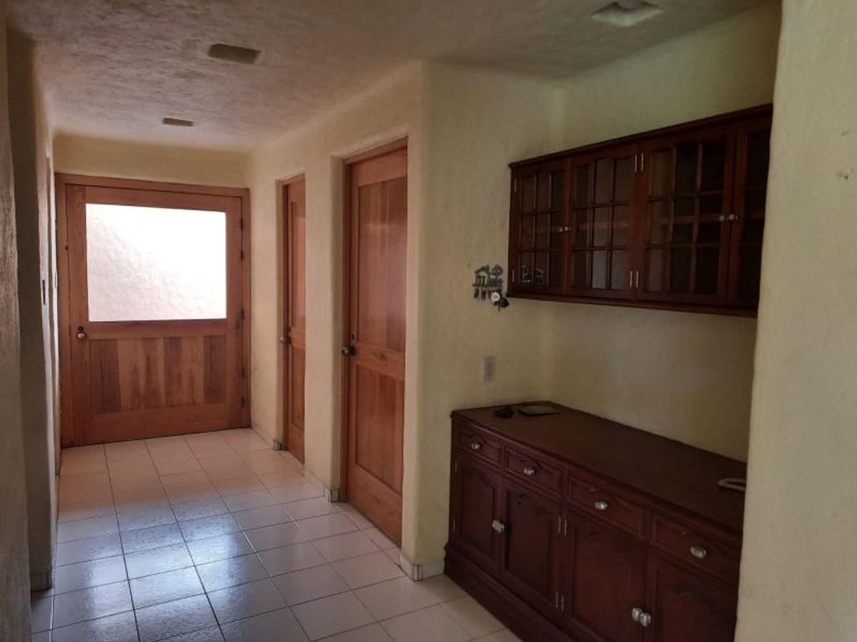 Fotografía de VENTA DE CASA EN PRIVADA Y ZONA DE LUJO EN LOMAS 3A SECCION
