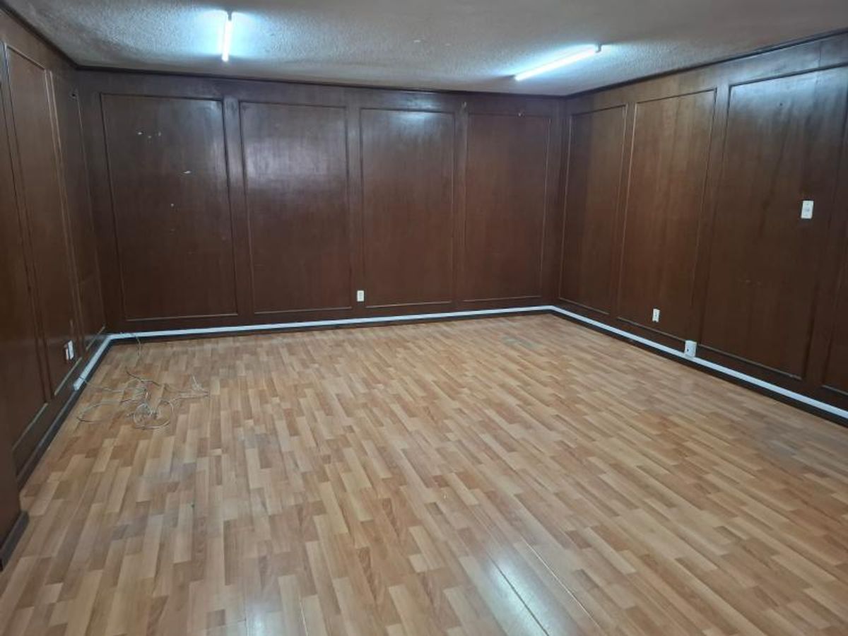 Fotografía de RENTA DE EDIFICIO DE OFINAS SOBRE NICOLAS ZAPATA