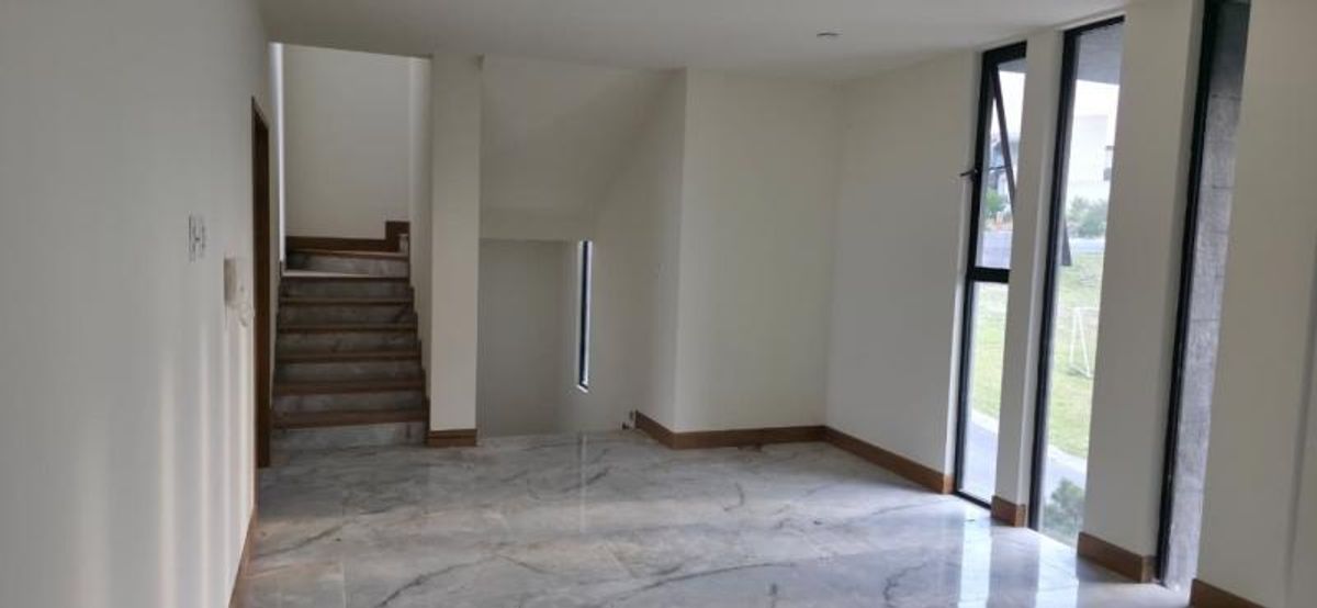 Fotografía de CASA EN VENTA EN LA LOMA CLUB DE GOLF CON ROOF 