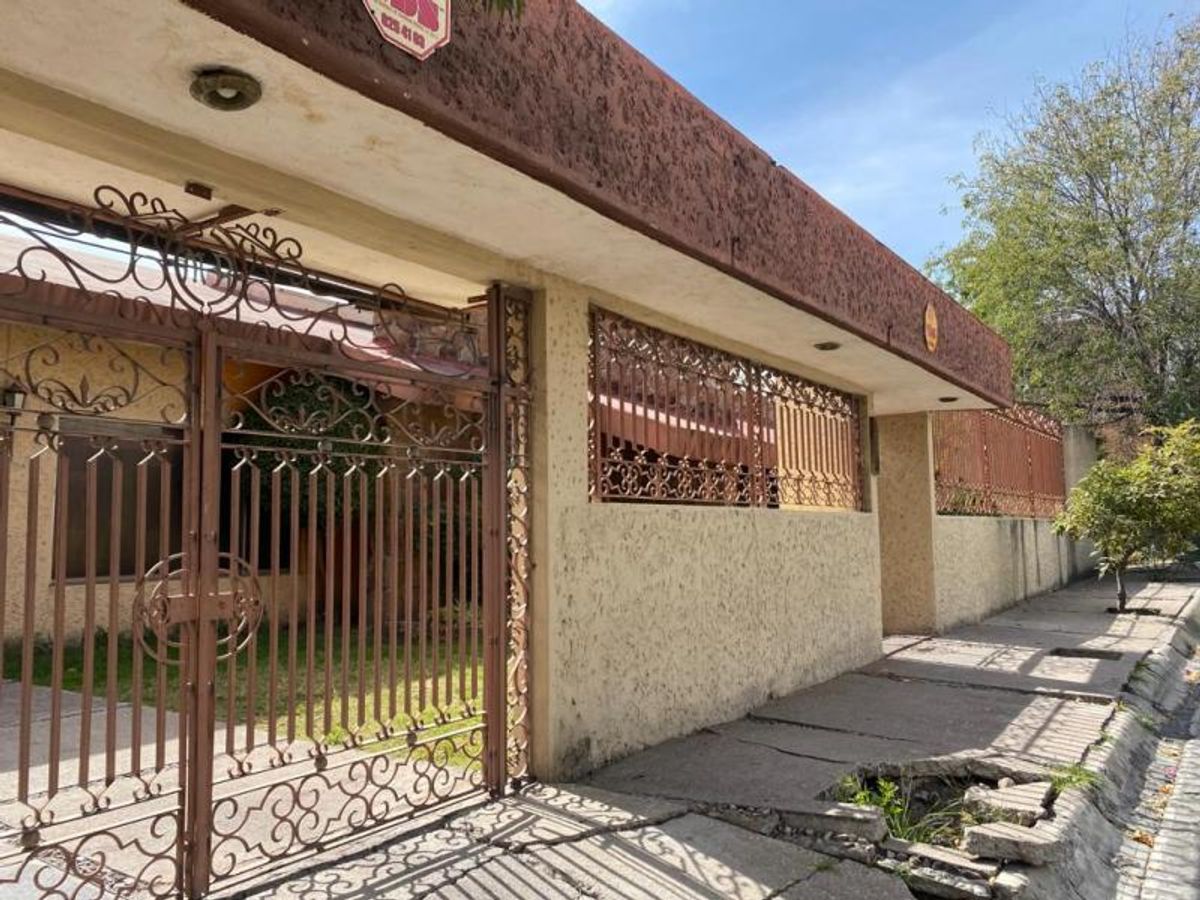 Fotografía de CASA EN VENTA EN LOMAS 3 SECCION