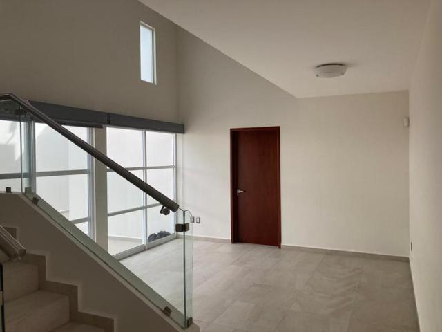 Fotografía de CASA EN VENTA EN CLUB DE GOLF CON VISTA INMEJORABLE