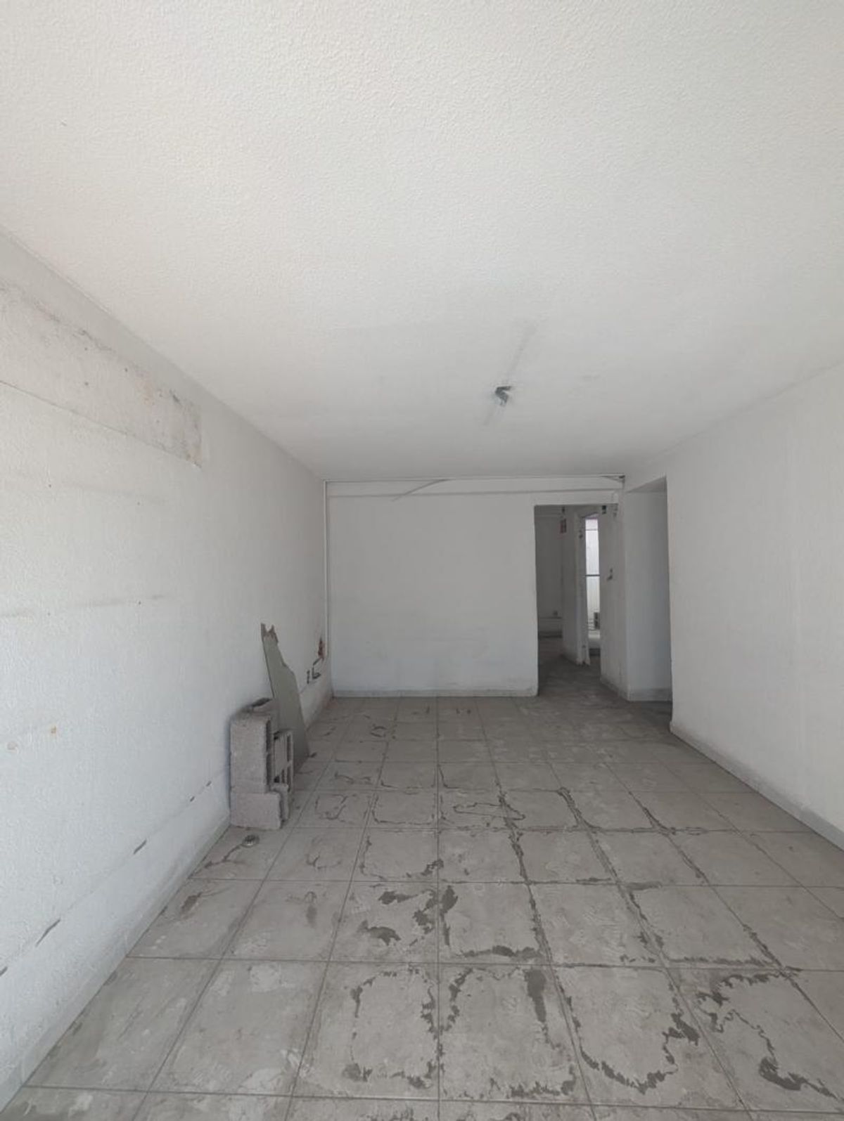Fotografía de LOCALES EN RENTA FRENTE A PLAZA SENDERO