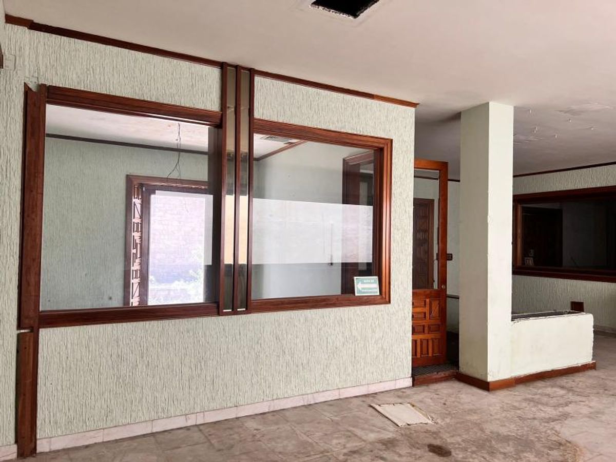 Fotografía de BODEGA EN VENTA EN ZONA CENTRO FRENTE A LA ALAMEDA IDEAL PARA HOTEL, UNIVERSIDAD, ESCUELA 