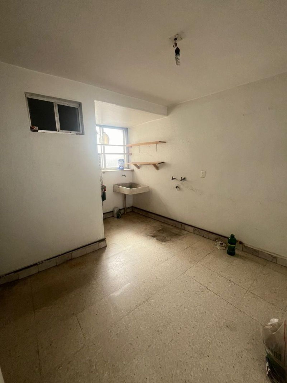 Fotografía de DEPARTAMENTO EN VENTA SOBRE AV CARRANZA