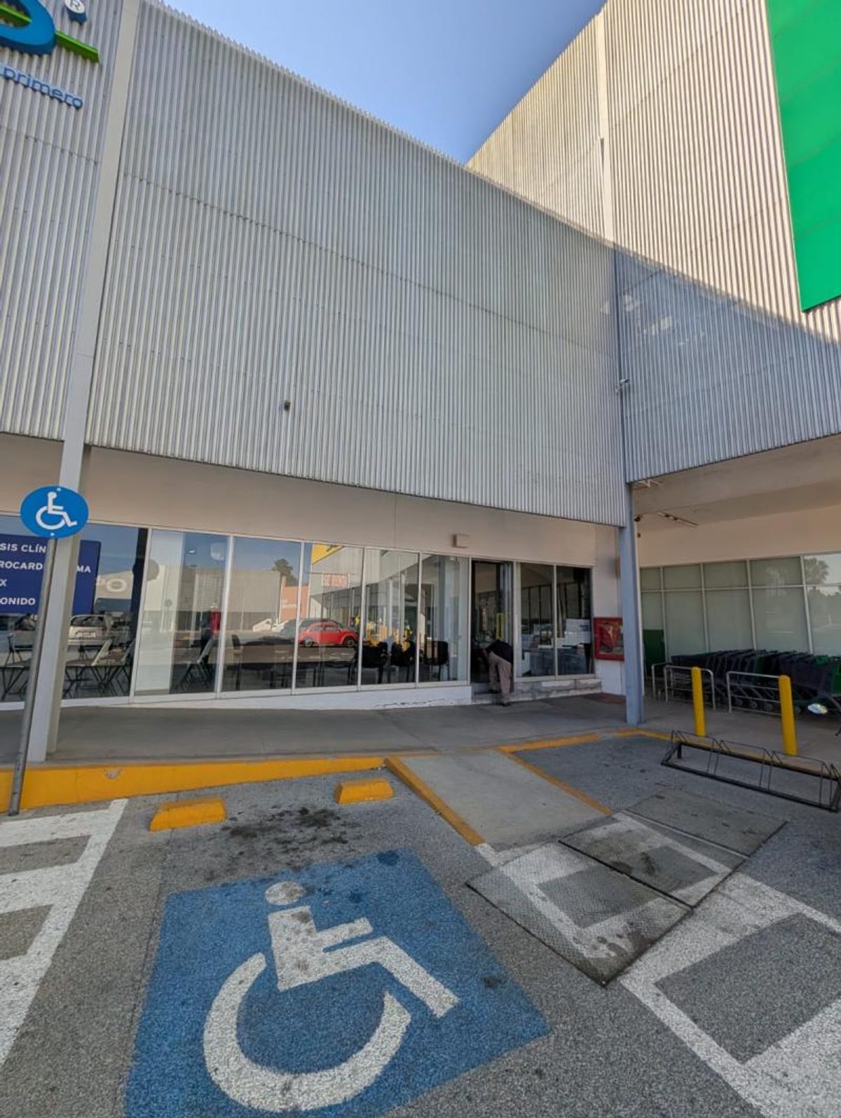 Fotografía de RENTA LOCALES EN PLAZA MUÑOZ CAMPESTRE