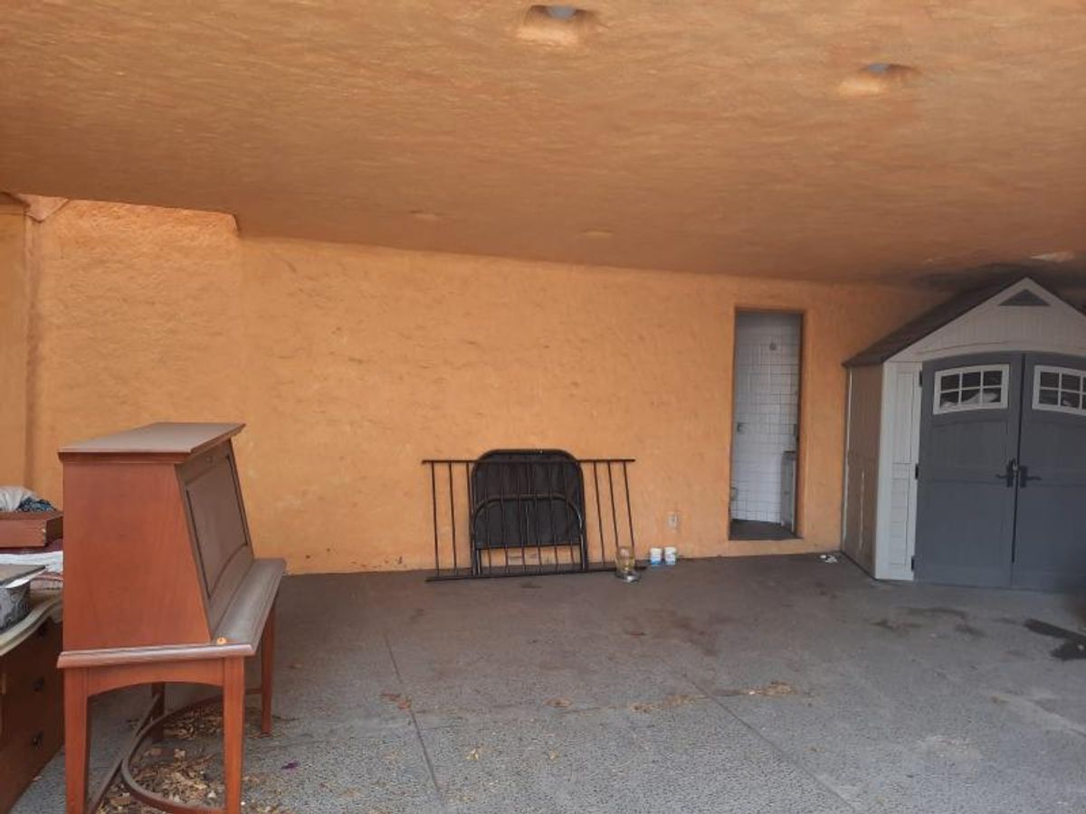 Fotografía de VENTA DE CASA EN PRIVADA Y ZONA DE LUJO EN LOMAS 3A SECCION