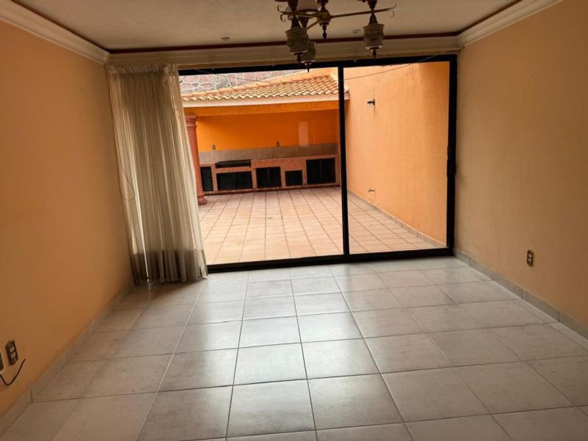 Fotografía de CASA EN VENTA EN LOMAS 4a CERCA DEL JARDIN DE SAN PATRICIO