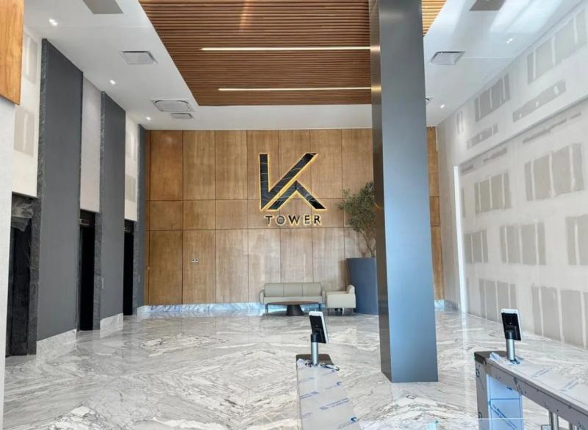 Fotografía de PISO DE OFICINA EN K TOWER EN RENTA