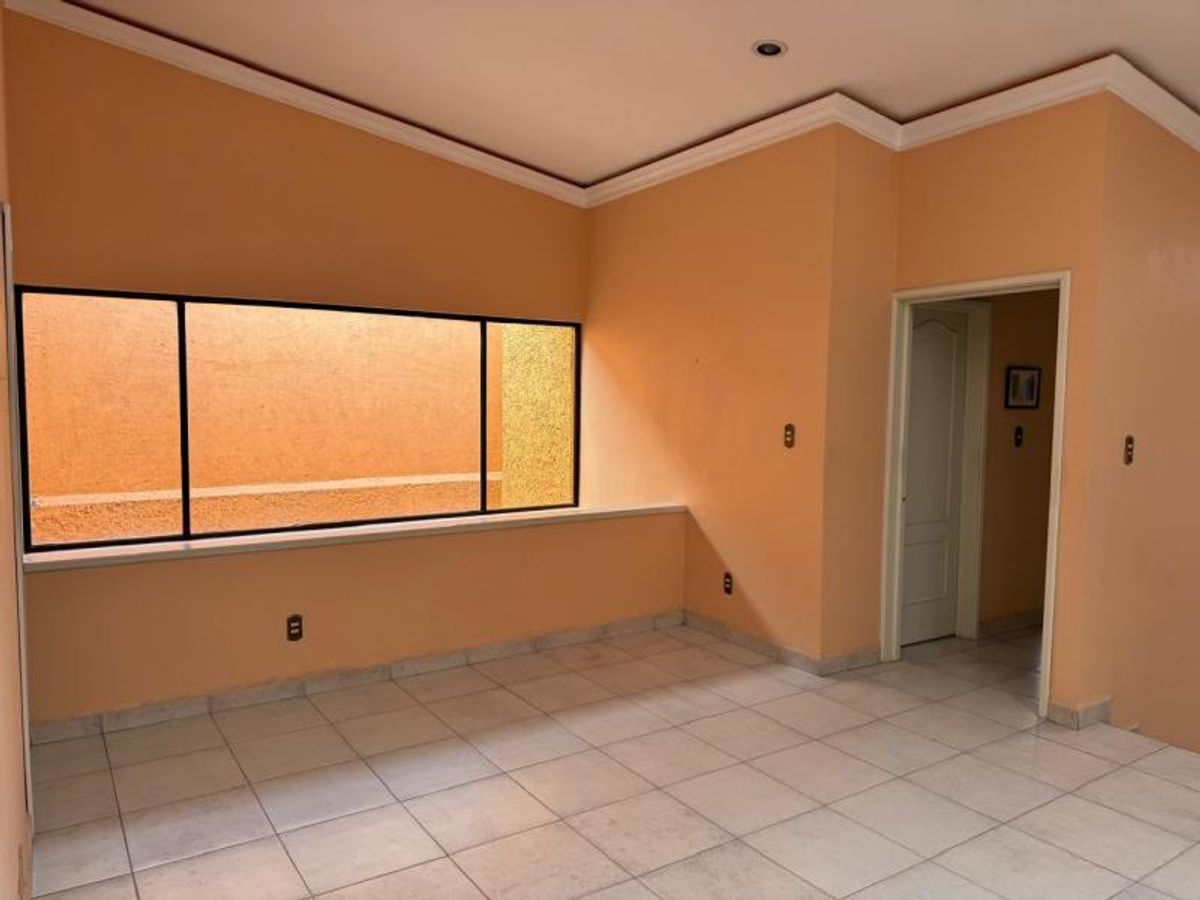 Fotografía de CASA EN VENTA EN LOMAS 4a CERCA DEL JARDIN DE SAN PATRICIO