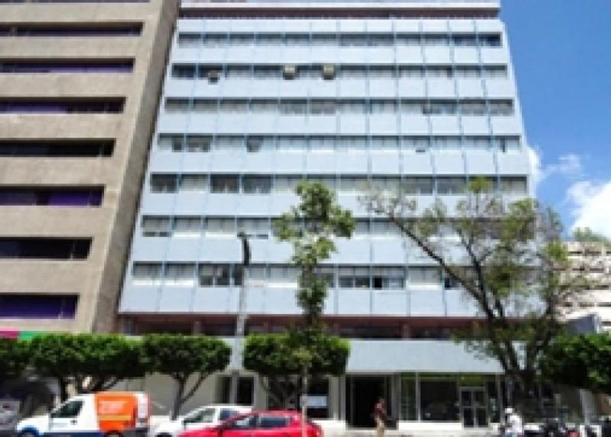 Fotografía de EDIFICIO DE OFICINAS EN VENTA SOBRE AV CARRANZA