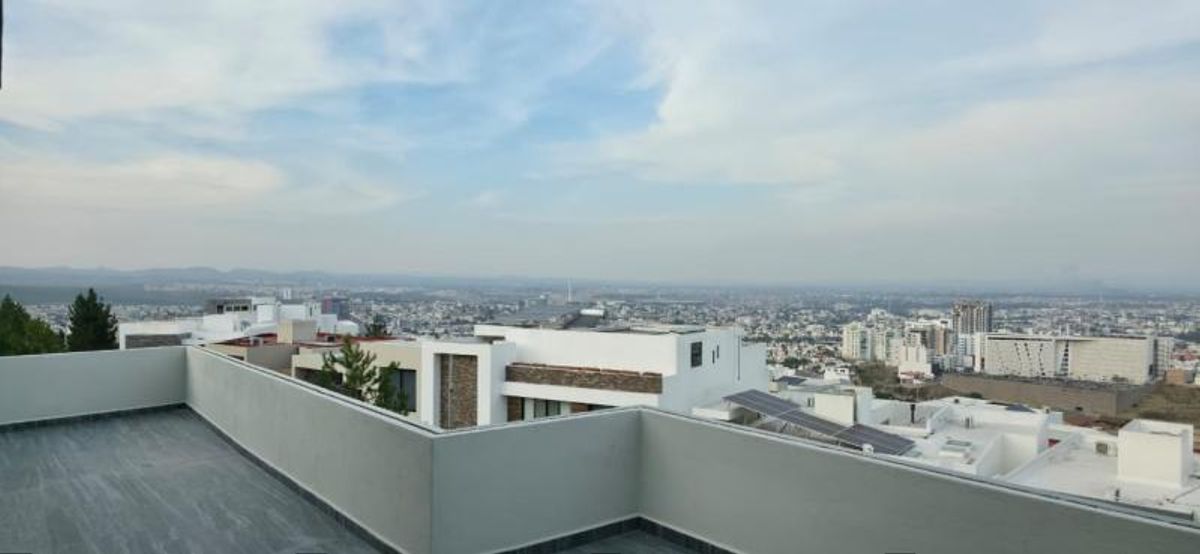 Fotografía de CASA EN VENTA EN LA LOMA CLUB DE GOLF CON ROOF 