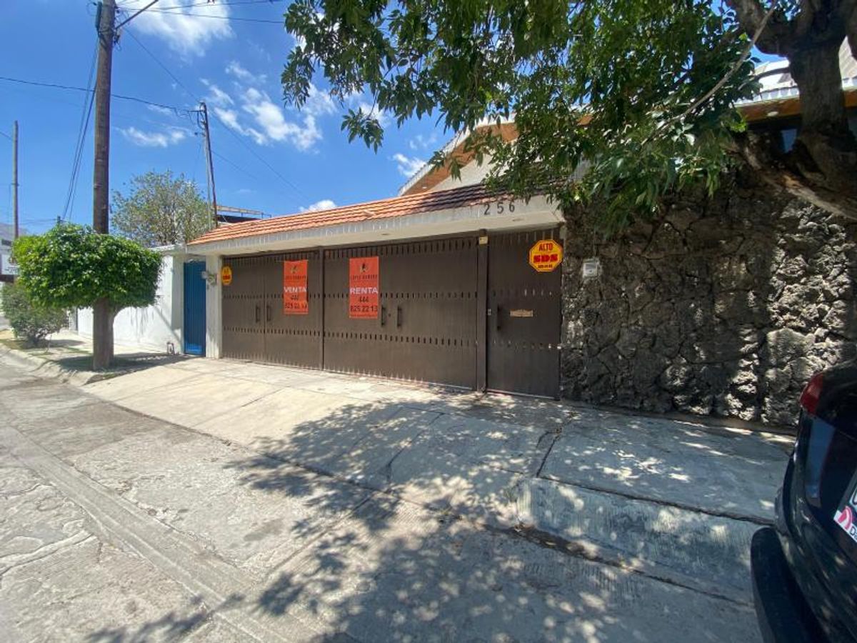 Fotografía de CASA EN RENTA EN LOMAS 3 A ESPALDAS DEL RAQUET CLUB