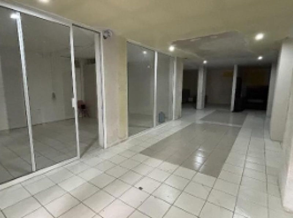 Fotografía de VENTA DE OFICINAS Y DOS LOCALES