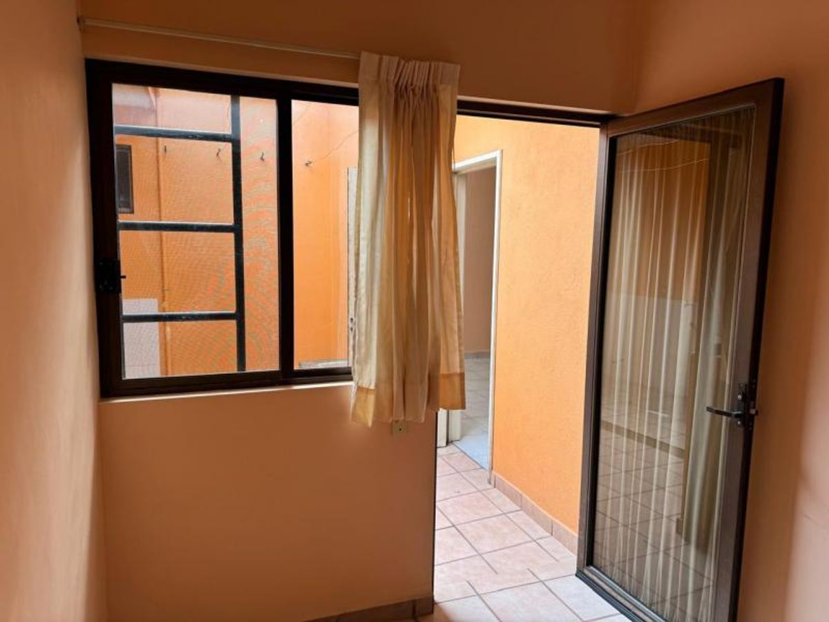 Fotografía de CASA EN VENTA EN LOMAS 4a CERCA DEL JARDIN DE SAN PATRICIO