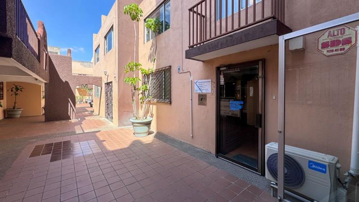 Fotografía de OFICINA EN VENTA CON MUY BUENA UBICACION SOBRE CARRANZA