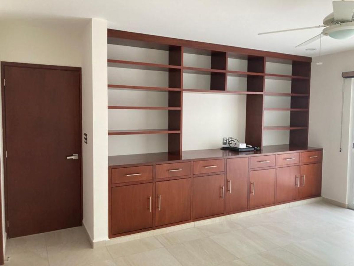 Fotografía de CASA EN VENTA EN CLUB DE GOLF CON VISTA INMEJORABLE