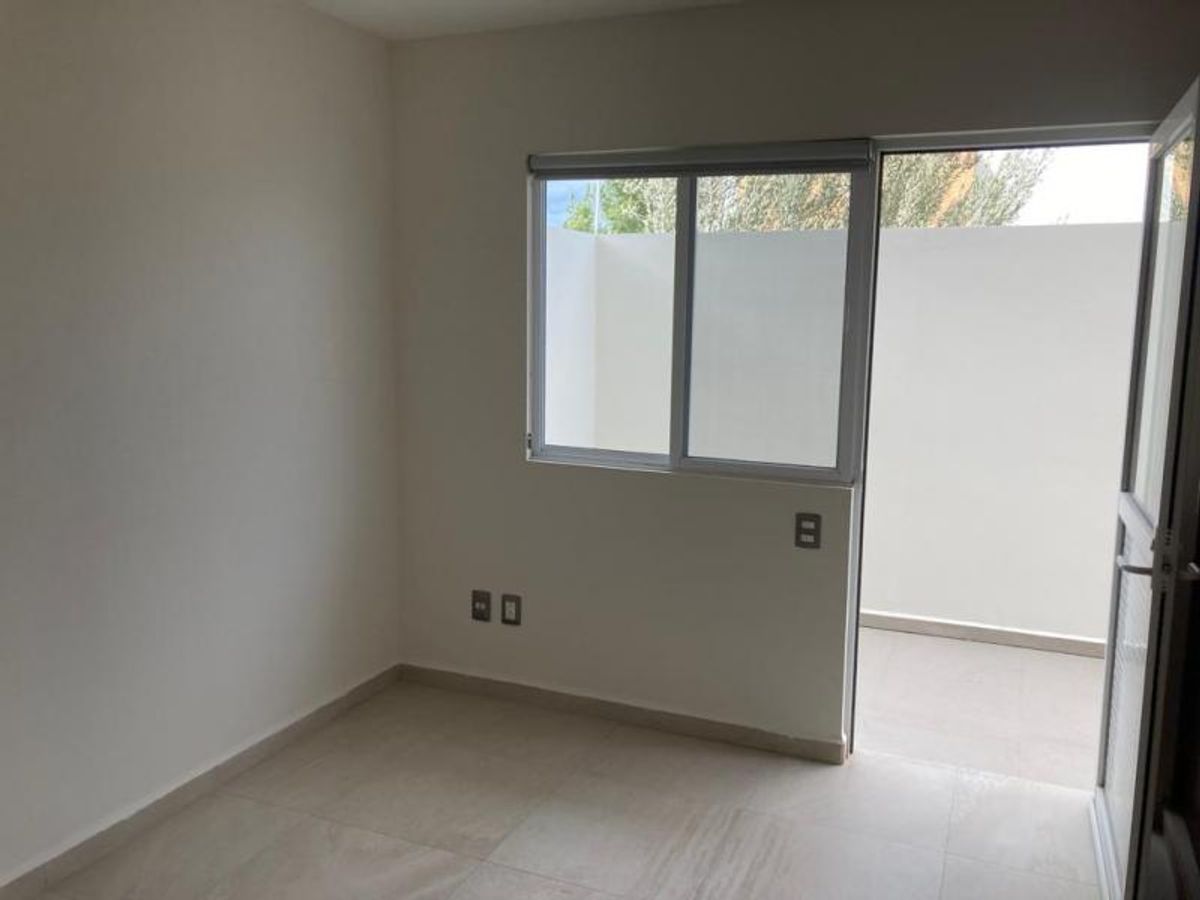 Fotografía de CASA EN VENTA EN CLUB DE GOLF CON VISTA INMEJORABLE