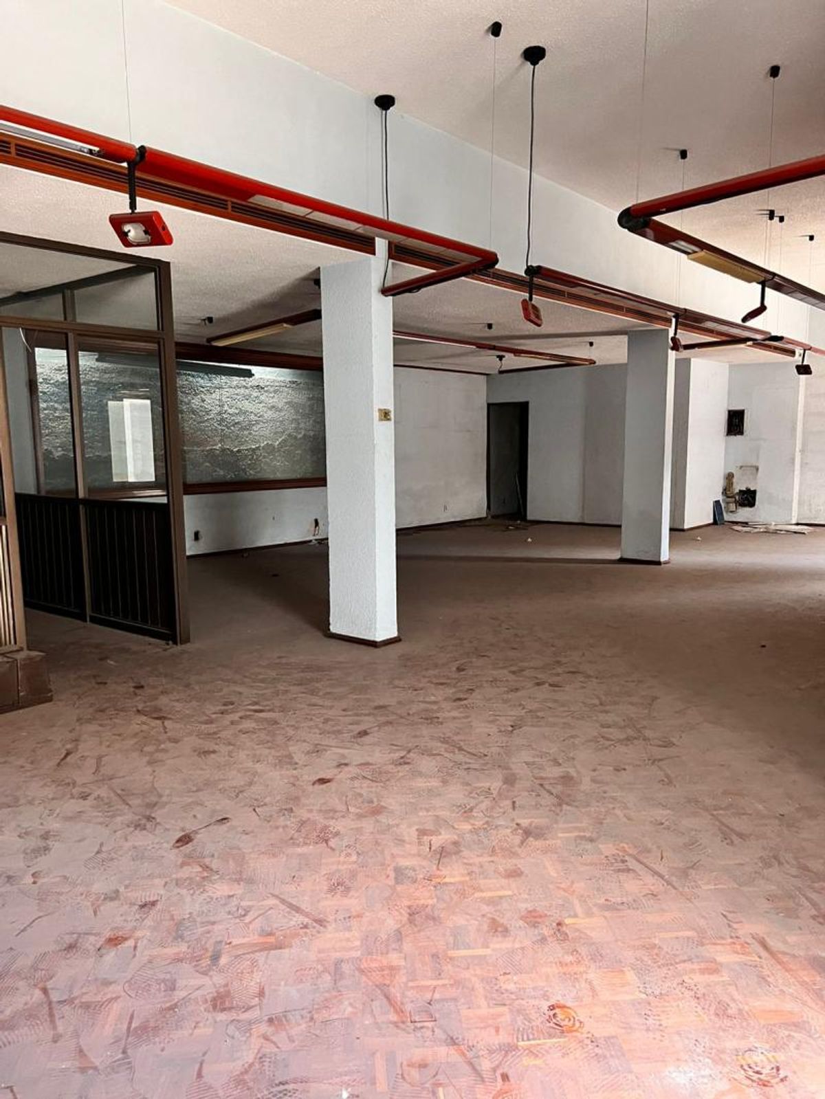 Fotografía de BODEGA EN VENTA EN ZONA CENTRO FRENTE A LA ALAMEDA IDEAL PARA HOTEL, UNIVERSIDAD, ESCUELA 