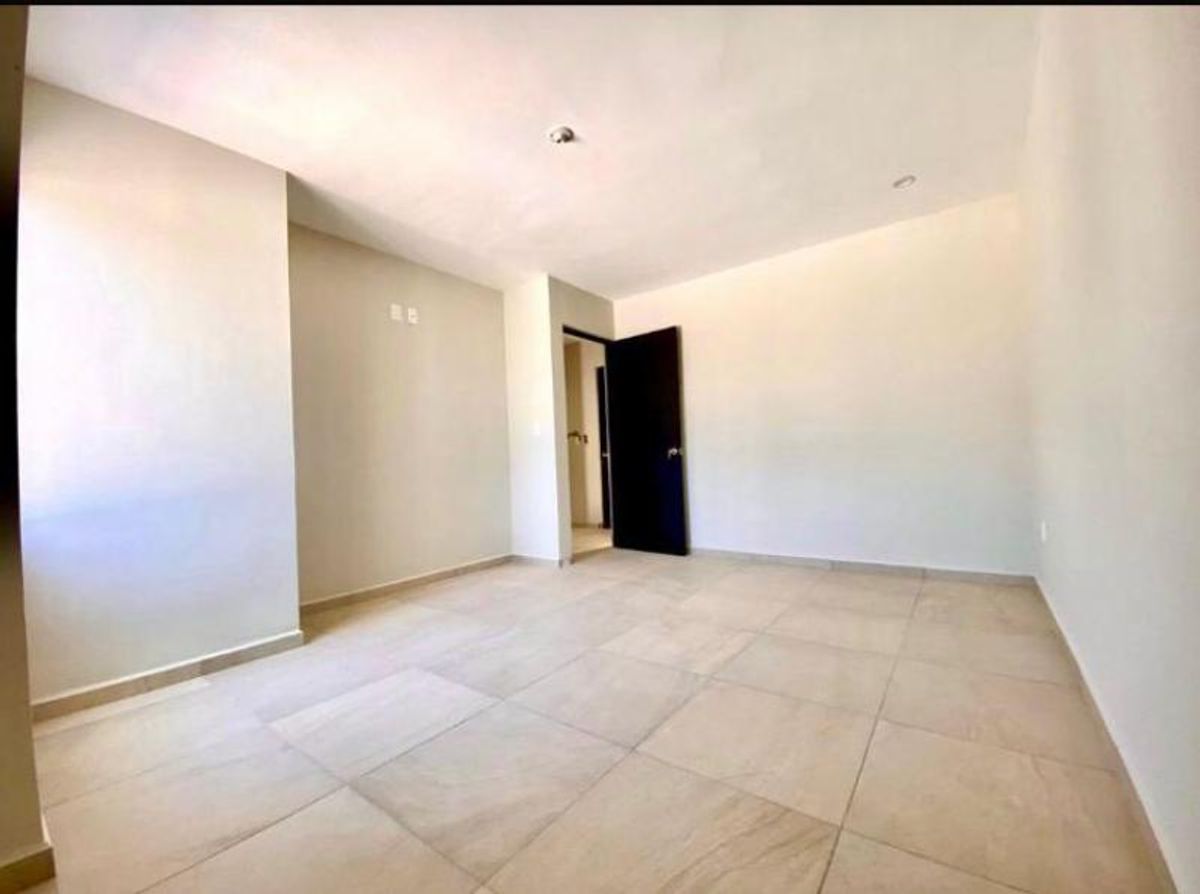 Fotografía de CASA EN VENTA EN PRIVADA DE LOS REYES