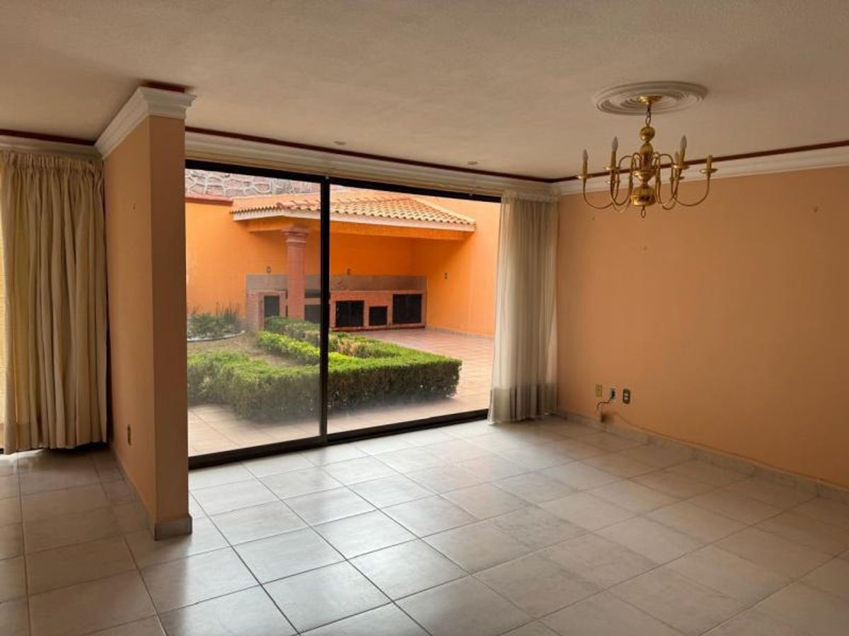 Fotografía de CASA EN VENTA EN LOMAS 4a CERCA DEL JARDIN DE SAN PATRICIO