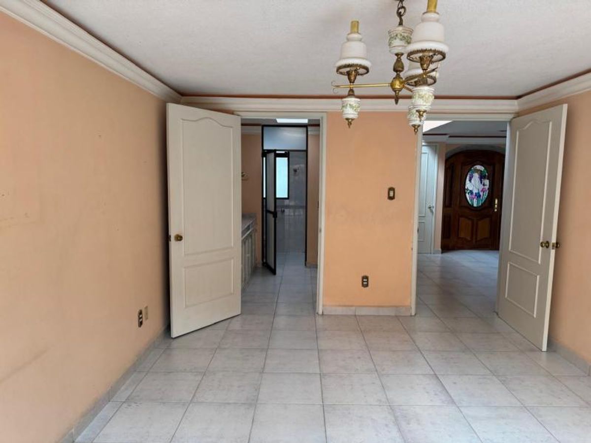 Fotografía de CASA EN VENTA EN LOMAS 4a CERCA DEL JARDIN DE SAN PATRICIO