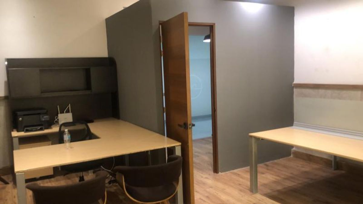 Fotografía de VENTA DE OFICINA EN EDIFICIO ALTTUS