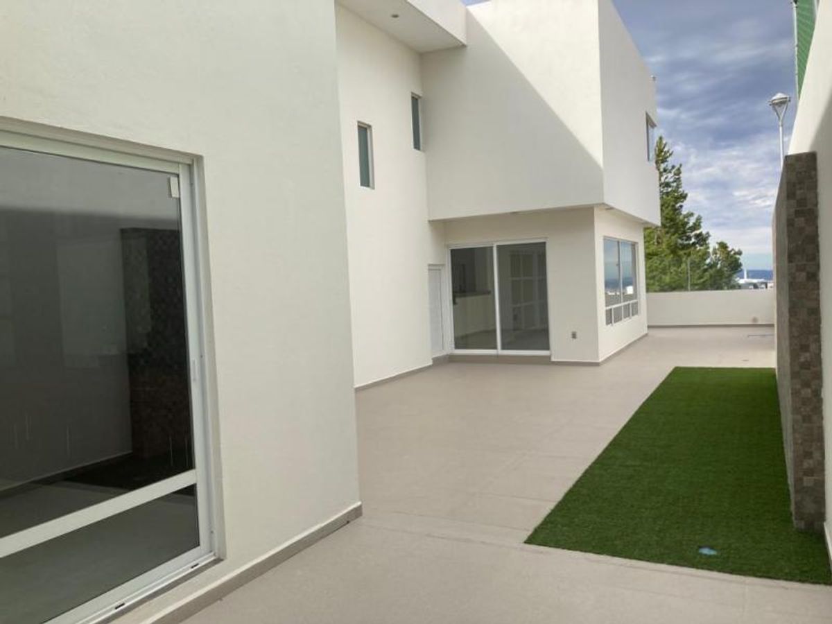 Fotografía de CASA EN VENTA EN CLUB DE GOLF CON VISTA INMEJORABLE