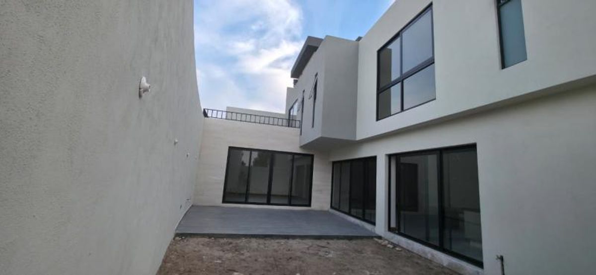 Fotografía de CASA EN VENTA EN LA LOMA CLUB DE GOLF CON ROOF 