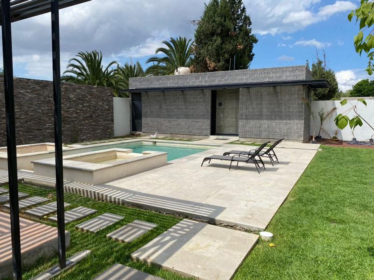 Fotografía de EXCELENTE JARDIN PARA EVENTOS EN VENTA