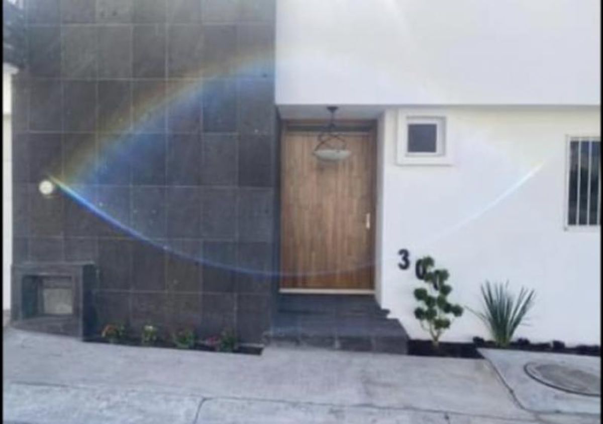Fotografía de CASA EN VENTA EN LOMAS DEL TEC EN ESQUINA