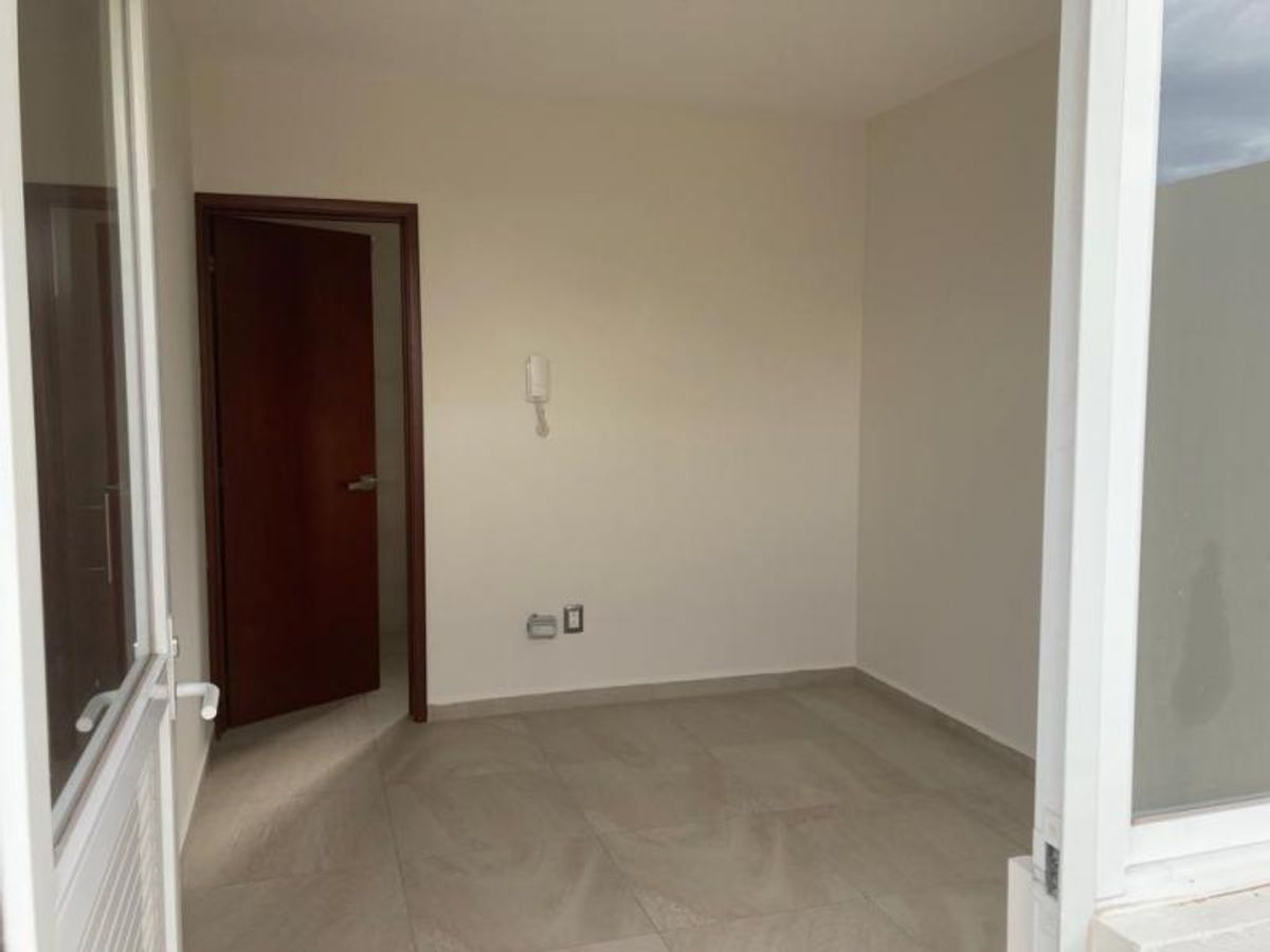 Fotografía de CASA EN VENTA EN CLUB DE GOLF CON VISTA INMEJORABLE