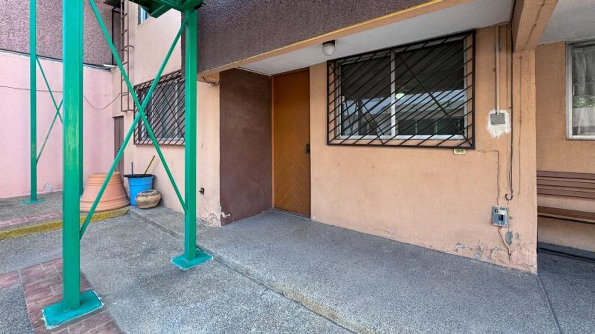 Fotografía de OFICINA EN VENTA CON MUY BUENA UBICACION SOBRE CARRANZA