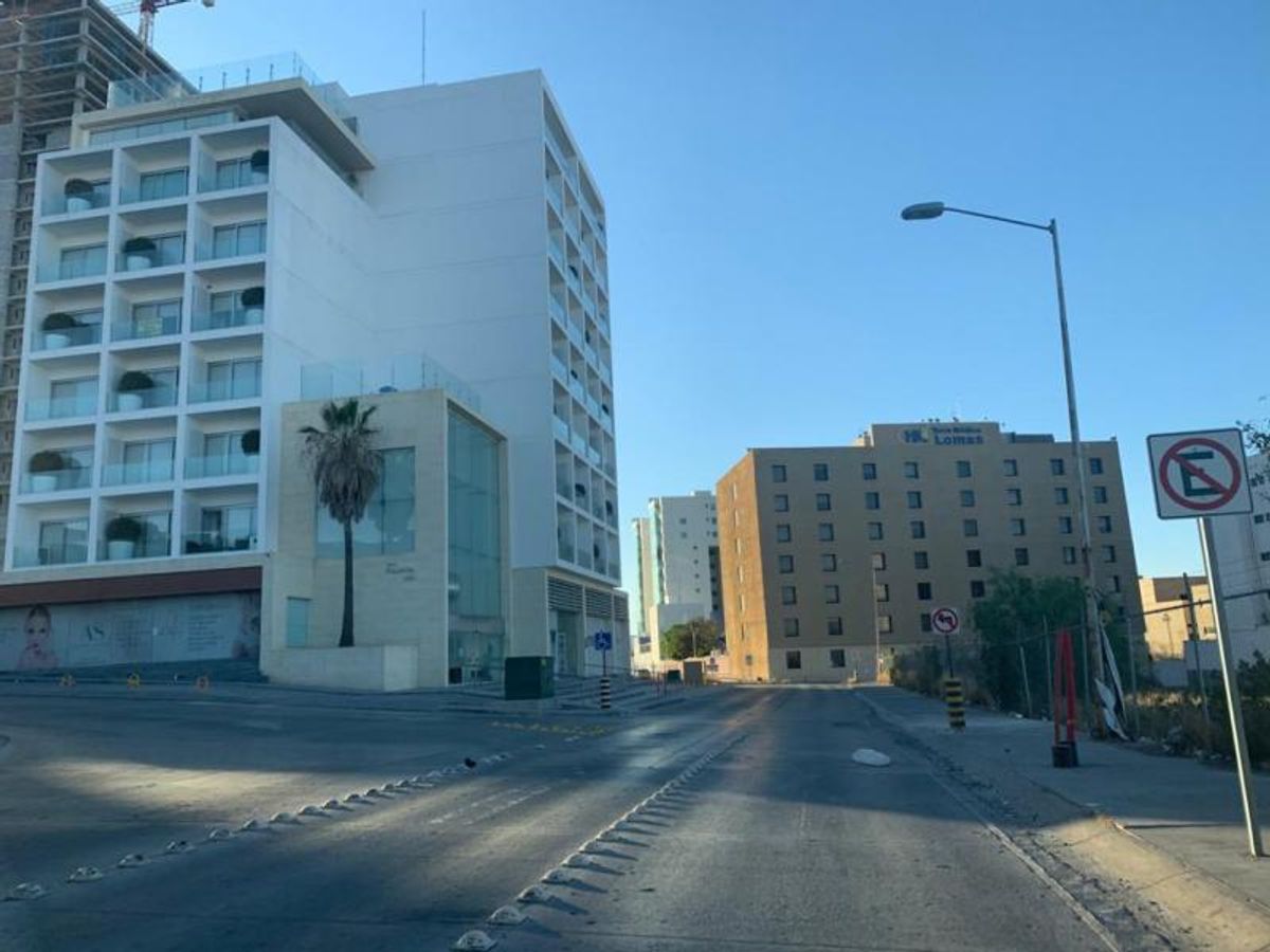 Fotografía de CONSULTORIO U OFICINA EN VENTA EL TORRE MEDICA A UNOS PASOS HOSPITAL LOMAS