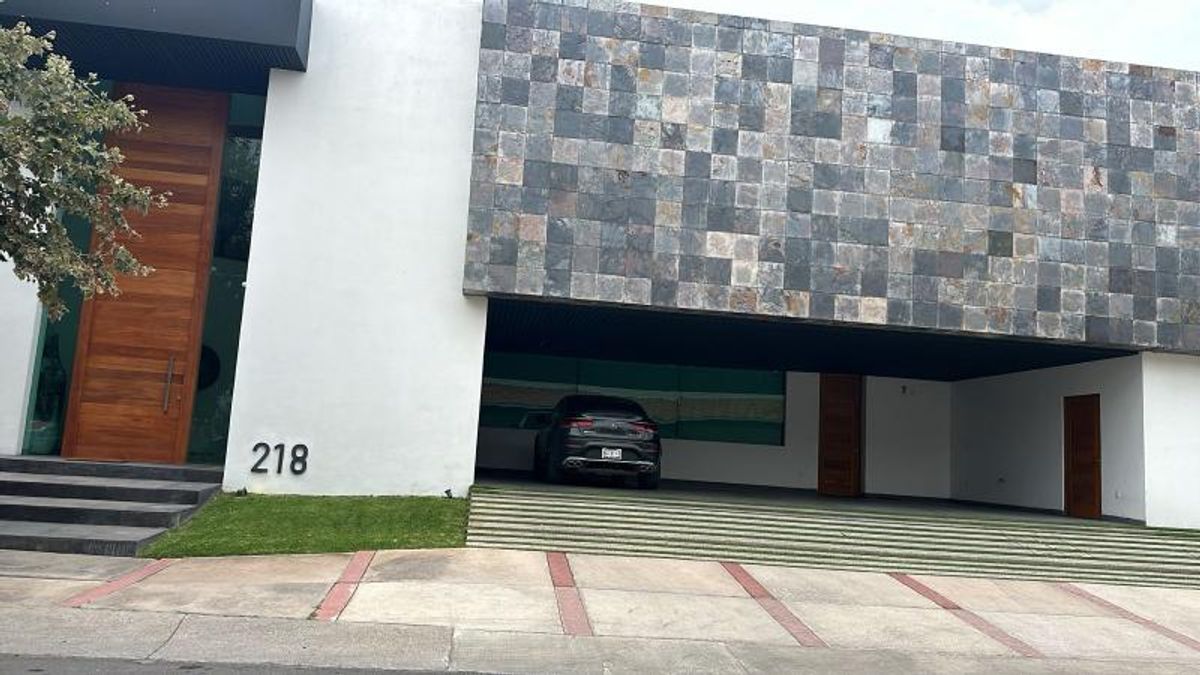 Fotografía de CASA EN VENTA EN LA LOMA CLUB DE GOLF EN EL HOYO 16