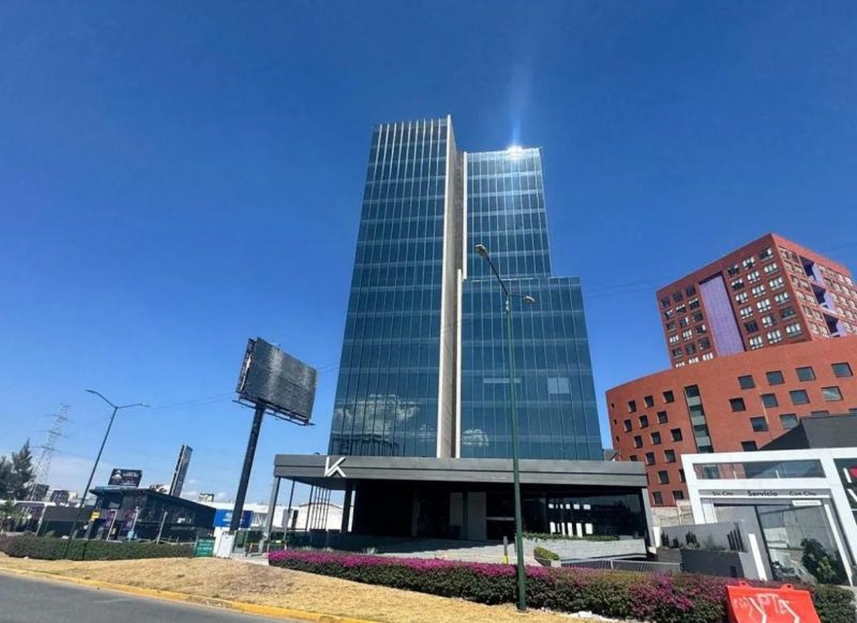 Fotografía de PISO DE OFICINA EN K TOWER EN RENTA