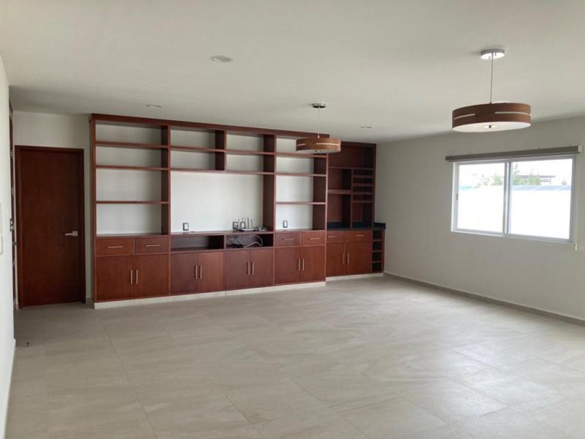 Fotografía de CASA EN VENTA EN CLUB DE GOLF CON VISTA INMEJORABLE