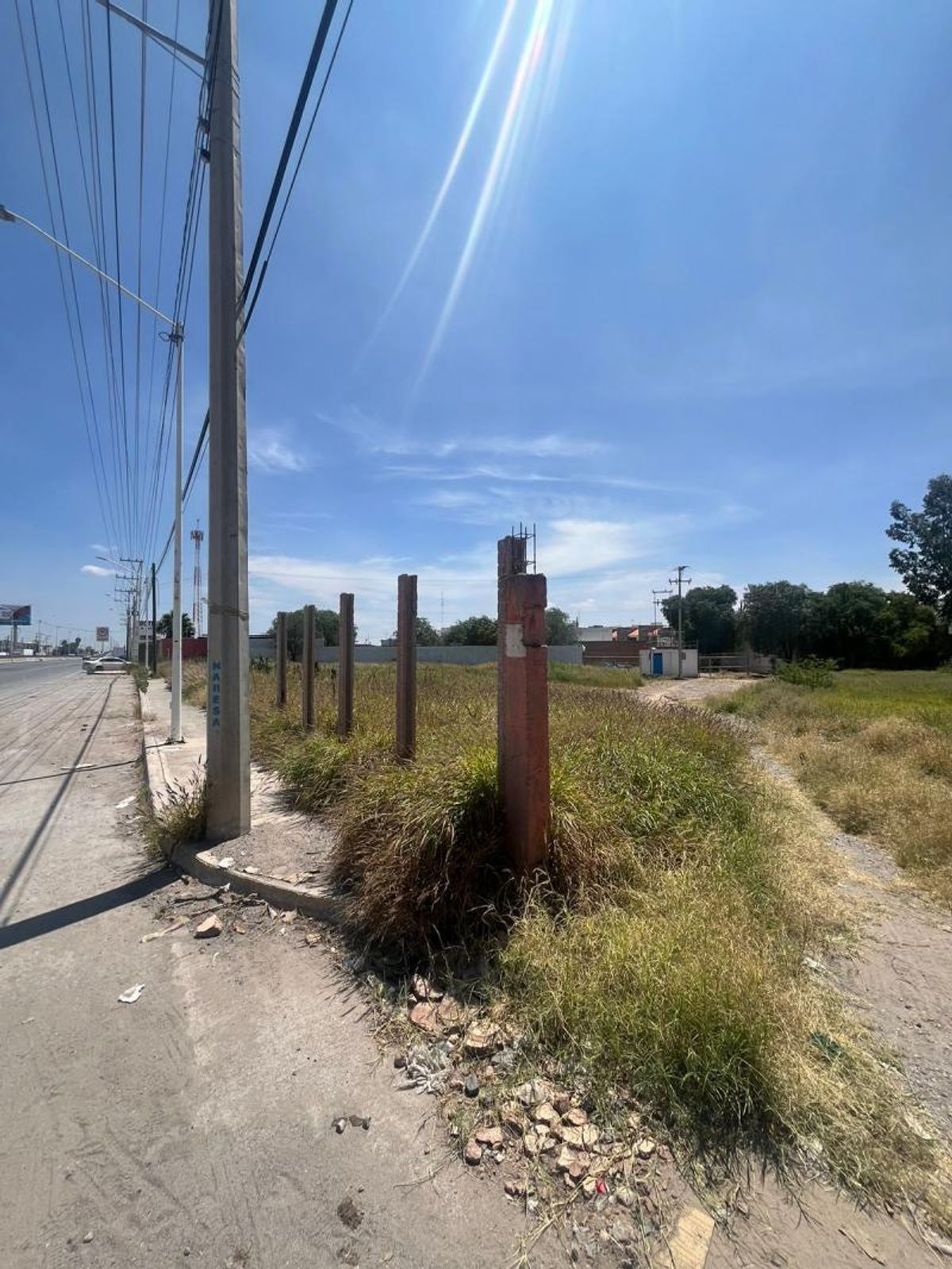 Fotografía de EXCELENTE TERRENO EN VENTA SOBRE GOMEZ MORIN