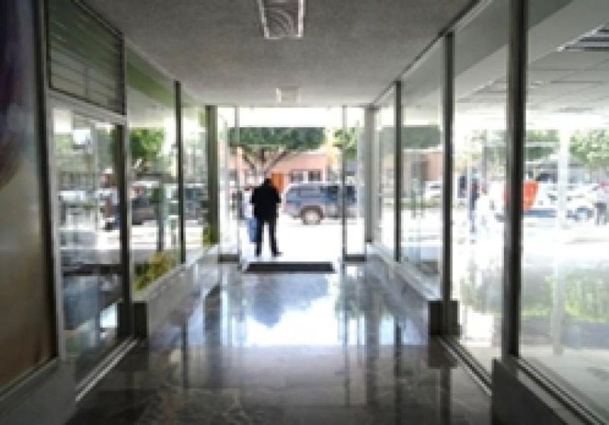 Fotografía de EDIFICIO DE OFICINAS EN VENTA SOBRE AV CARRANZA