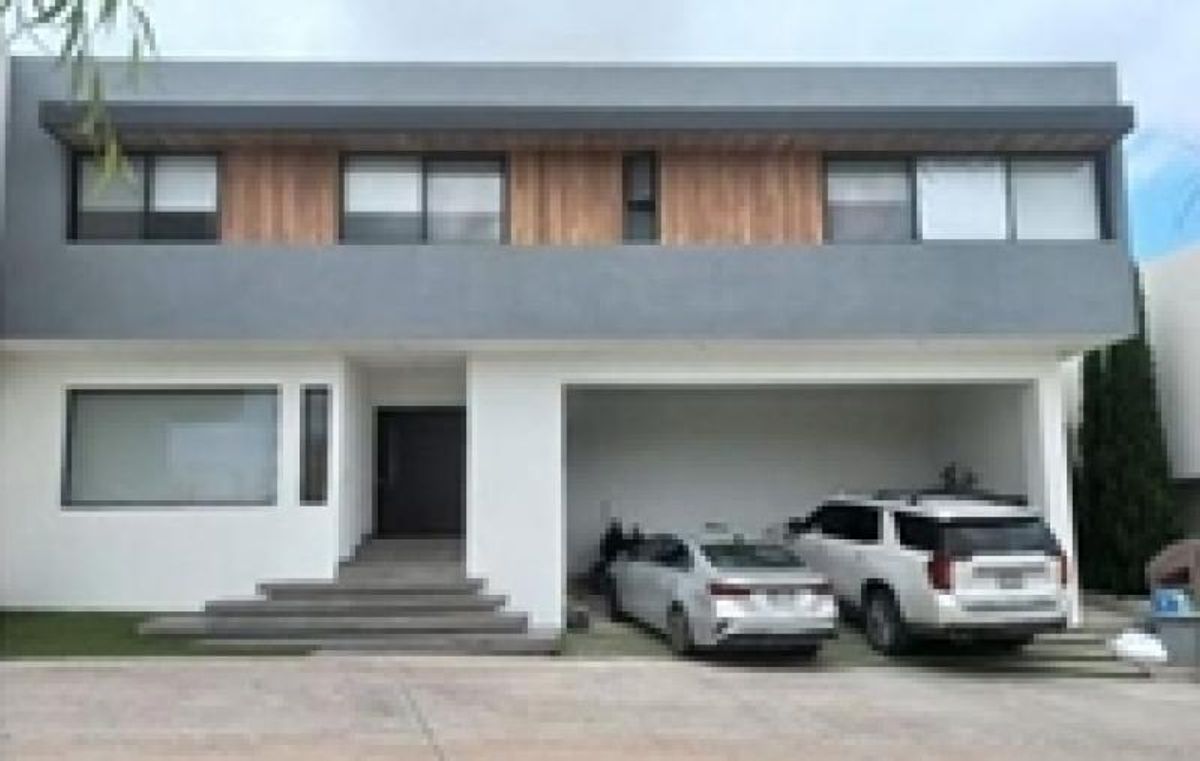 Fotografía de CASA EN VENTA EN FRACCIONAMIENTO SIERRAZUL